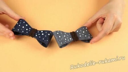 Заколка-бантик из джинсовой ткани