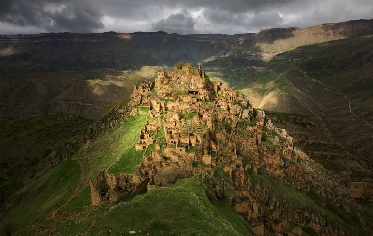 Featured Post Image - Путешествие по Дагестану: природные и культурные сокровища